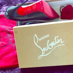 Christian Louboutin ladies pumps